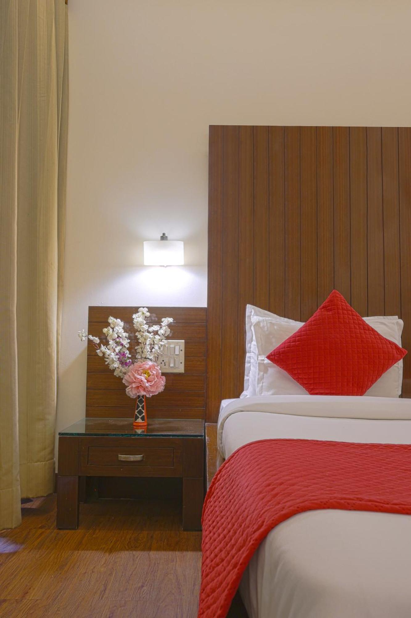 Hotel Haris Mg Road Gurugram Gurgaon Eksteriør bilde