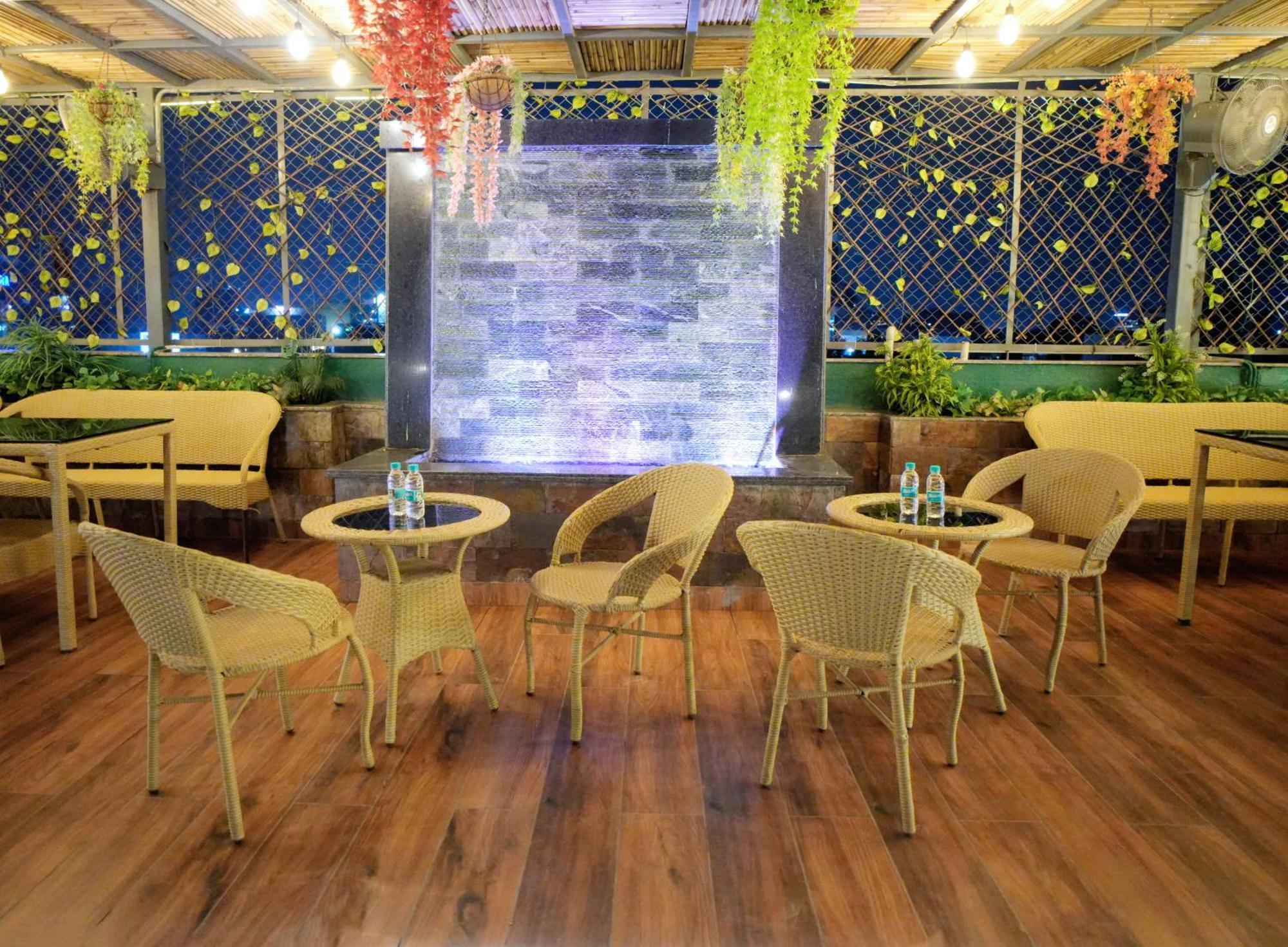Hotel Haris Mg Road Gurugram Gurgaon Eksteriør bilde